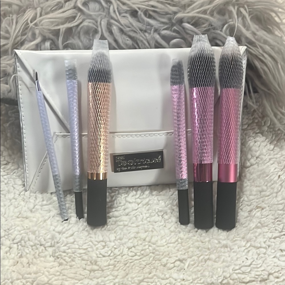Real Techniques Makeup Brush Set